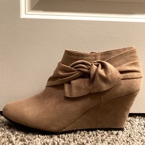 NWOT! Never Worn Wedge Ankle Booties